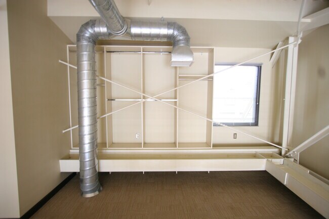 Building Photo - 300 Tijeras Ave NE