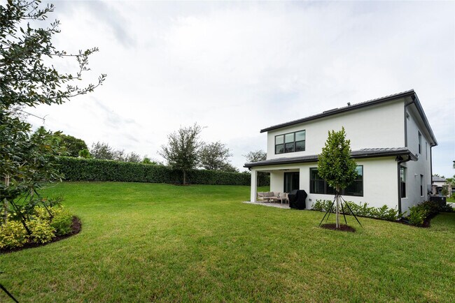 Building Photo - 4412 Silverwood Ln N