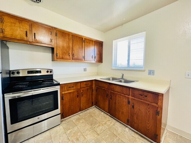 Foto del edificio - $0 DEPOSIT OPTION. 2 BED 1 BATH IN SOUTH W...