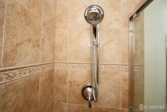 Building Photo - 7 Gardenia Ct