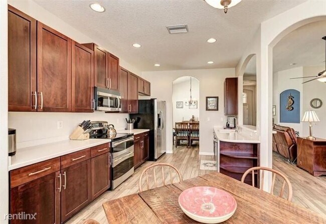 Foto del edificio - 3 br, 2 bath House - 7106 50th Ave Cir E UNIT