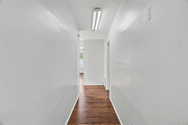 Building Photo - 39 Spruce St