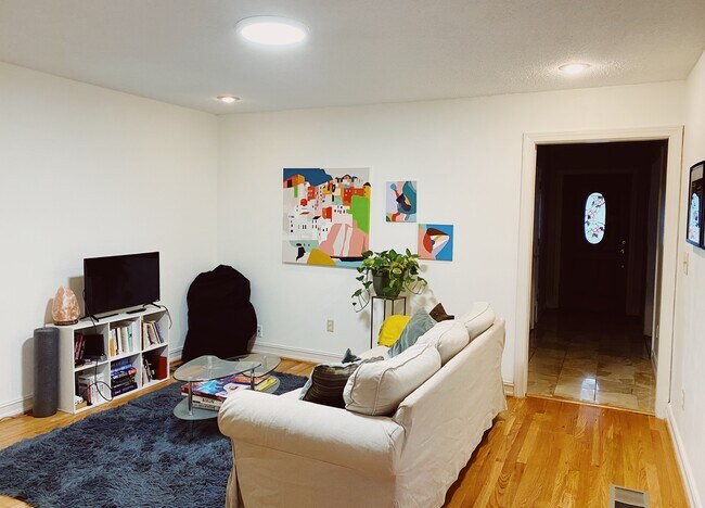 Foto del edificio - 619 Home Avenue SE