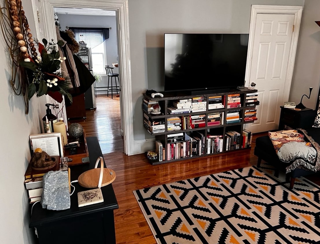 Primary Photo - 265 Bolton St