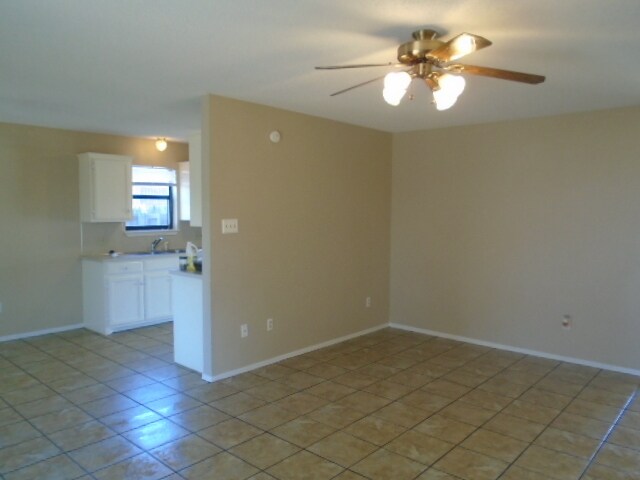 Foto del edificio - 3910 Trinity Ln