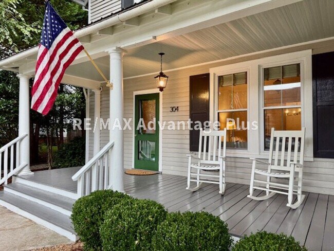 Foto del edificio - Spacious home located in The Avenues