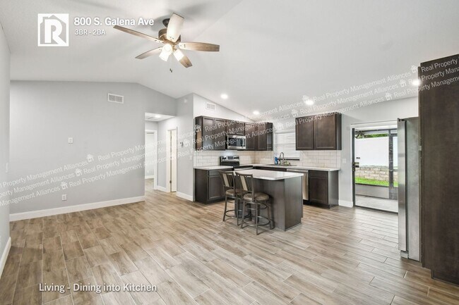Building Photo - 800 S Galena Ave