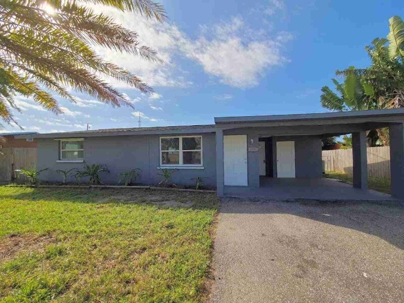 Foto principal - 8271 Pelican Rd