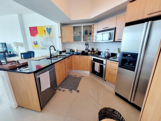 Foto del edificio - 480 NE 30th St