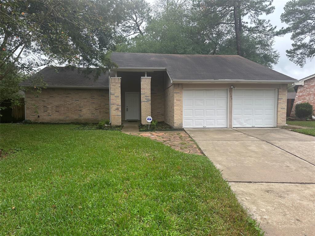 Primary Photo - 1107 Vang Ct
