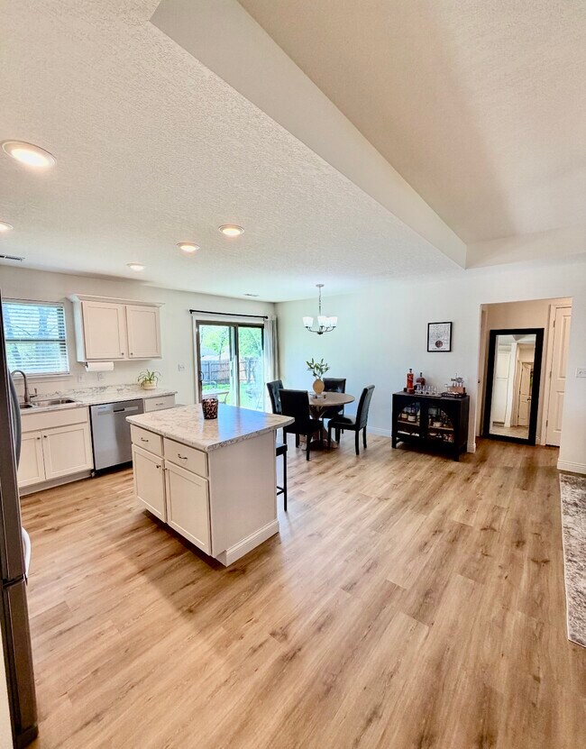 Foto del edificio - 5406 Sweetgum Cir