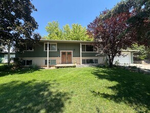 Building Photo - 754 W 4000 N