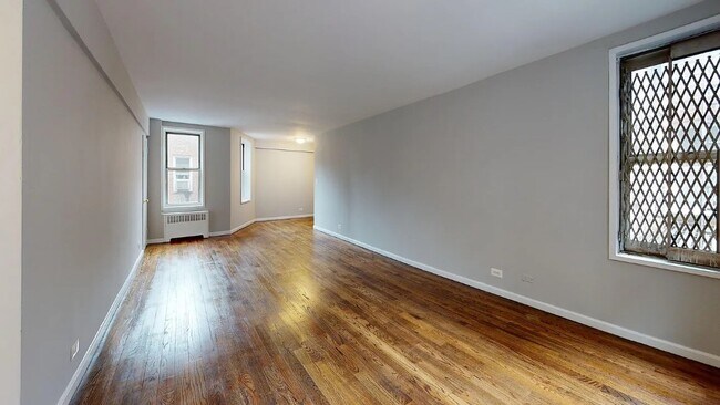 Building Photo - 340 E 58th St