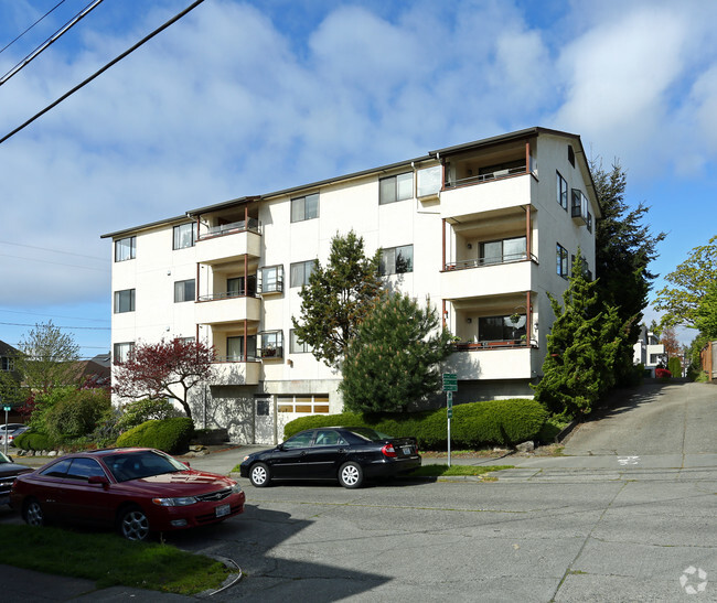 Building Photo - Arie Apartments