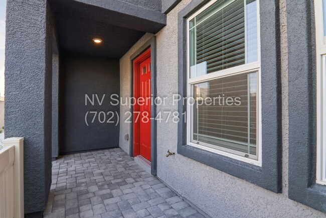 Building Photo - Townhouse Near the M!!! All Appliances included!!! Tankless Water Heater!!!! Park!!