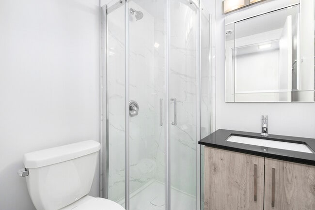 Building Photo - 177 Hopewell Av