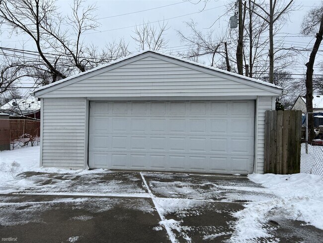 Building Photo - 2 br, 1 bath House - 1857 Paris Ave