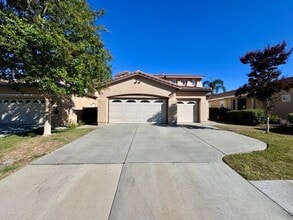 Building Photo - 30906 Crystalaire Dr