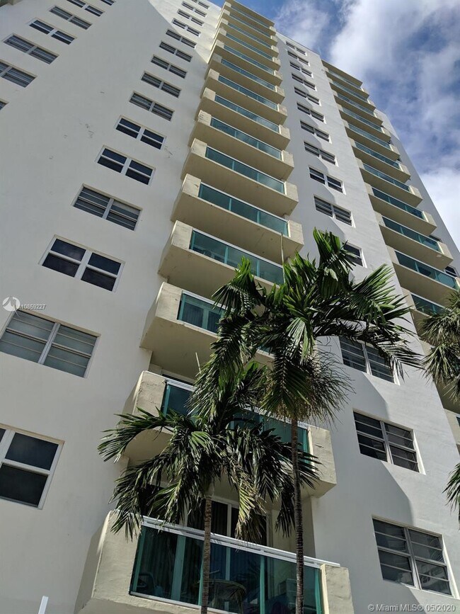 Building Photo - 3000 S Ocean Dr  600 Hollywood Fl 33019