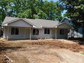 Building Photo - 311 S Taylor St
