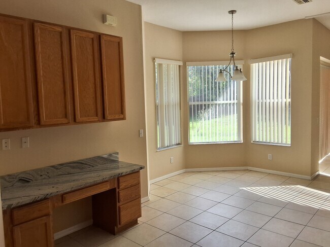 Foto del edificio - 1474 W Pringle Pl