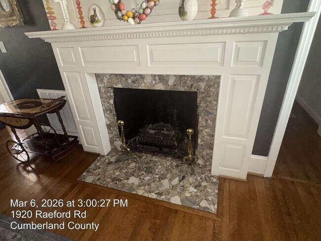 Foto del edificio - 1920 Raeford Rd