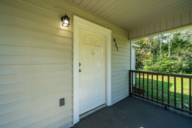 Foto del edificio - Comfort & Style in Huffman – 3BR / 2BA Cha...