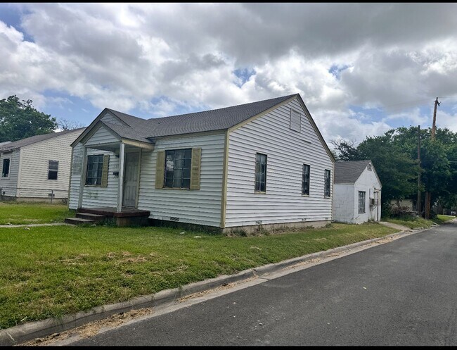 Building Photo - 3 bed 2 bath on corner lot in Temple, Texas