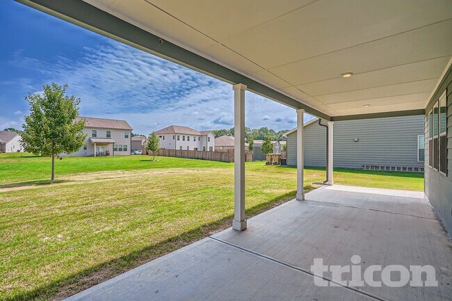 Foto del edificio - 173 Cattail Ln