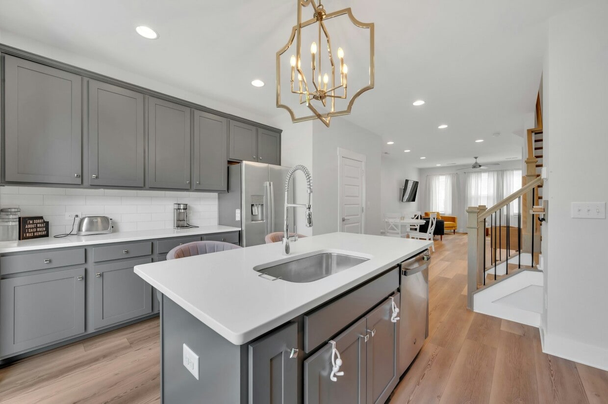 Foto principal - 1005 E 36th St