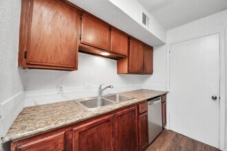 Building Photo - 12509 Pebblestone St