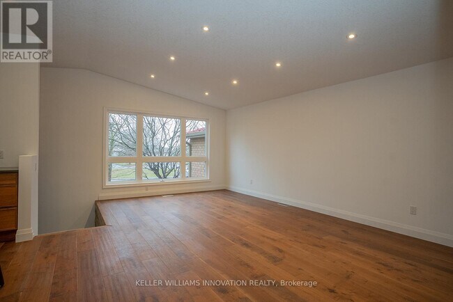 Building Photo - 229 Westview Ct