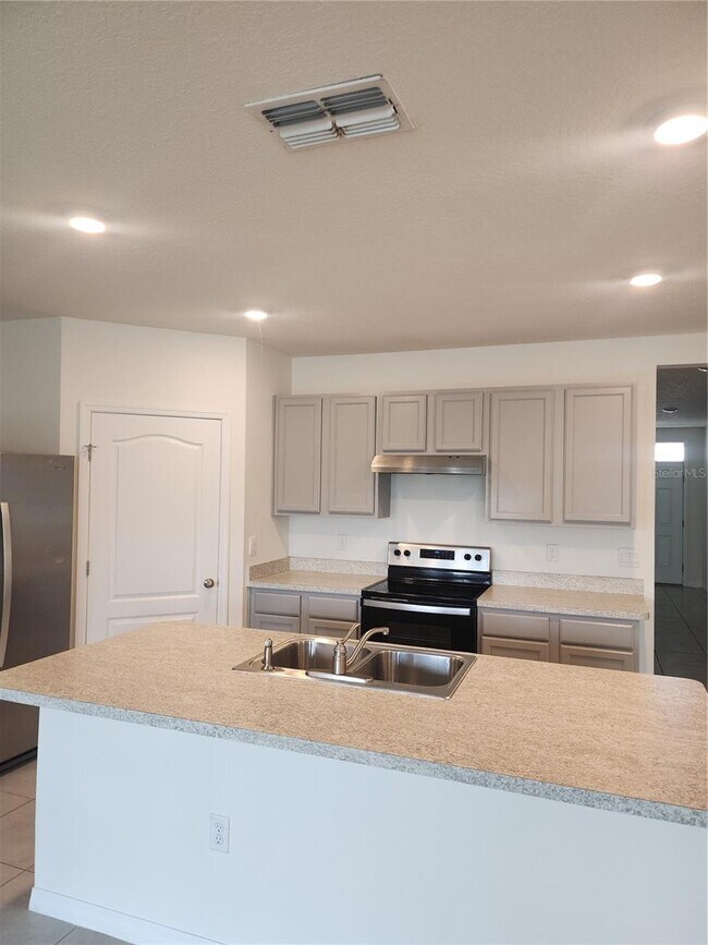 Foto del edificio - 1645 Buttonwood Way