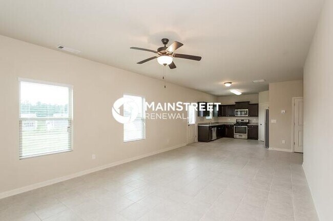 Foto del edificio - 4 Bedroom Pet-Friendly Home in Jonesboro, GA with Main Street Renewal