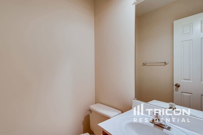 Foto del edificio - 17 Silver Hill Ct