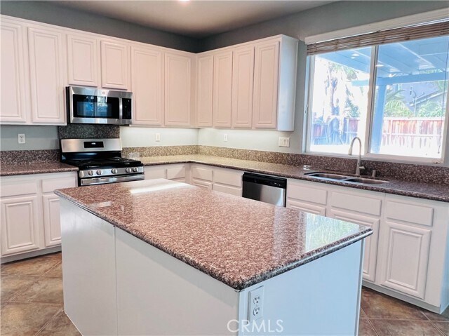 Building Photo - 7056 Mackinaw Ct