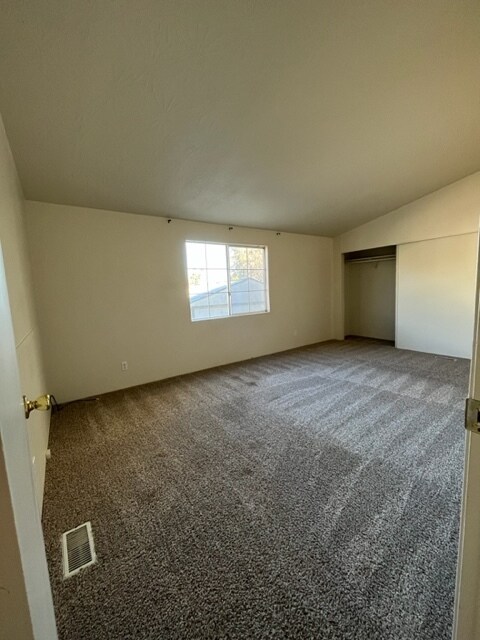 Building Photo - 105 Aries Cir