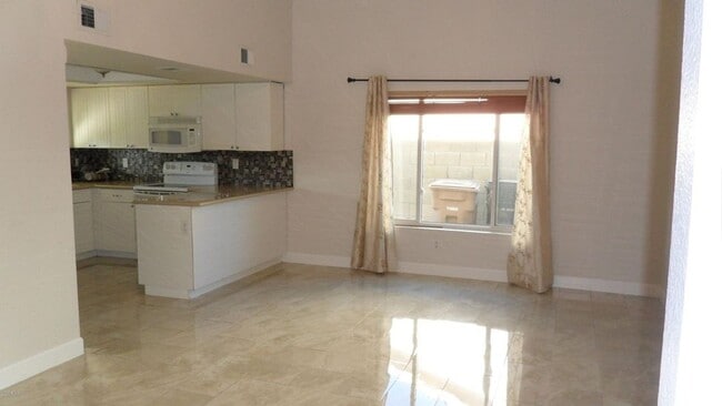 Foto del edificio - This is it!  Superior Rental Home