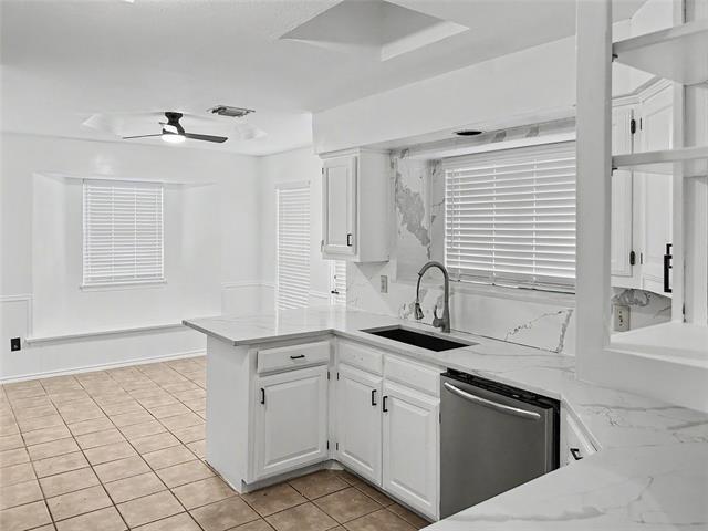 Foto del edificio - 2730 Big Oaks Dr