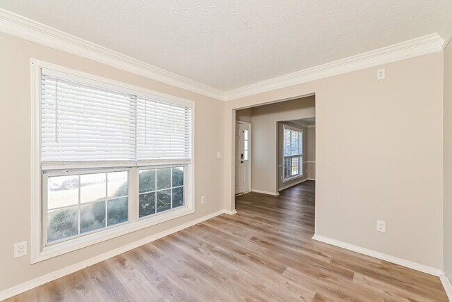 Foto del edificio - 6531 Alford Way