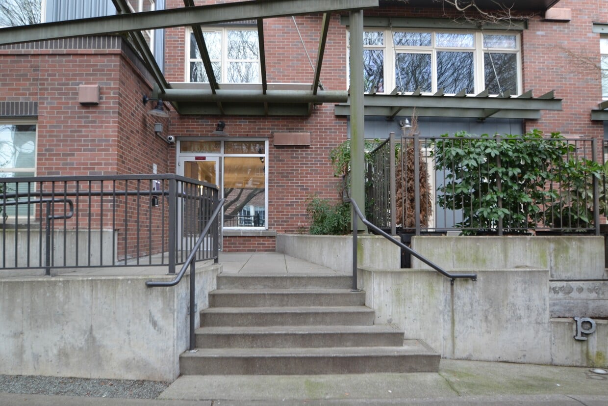 Photo - 1620 Belmont Ave (Seattle, WA)