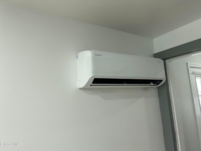 Foto del edificio - 4450 N Main St