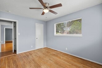 Building Photo - 7405 Carver Ave