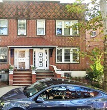 Building Photo - 42-21 64th St