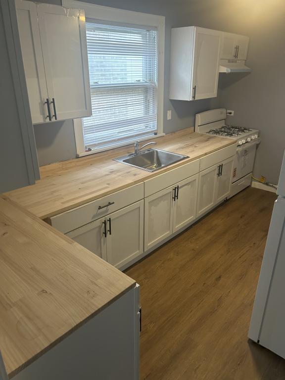 Foto del edificio - 7948 S Marshfield Ave