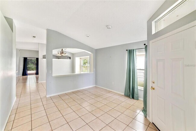 Building Photo - 11815 Acorn Woods Terrace