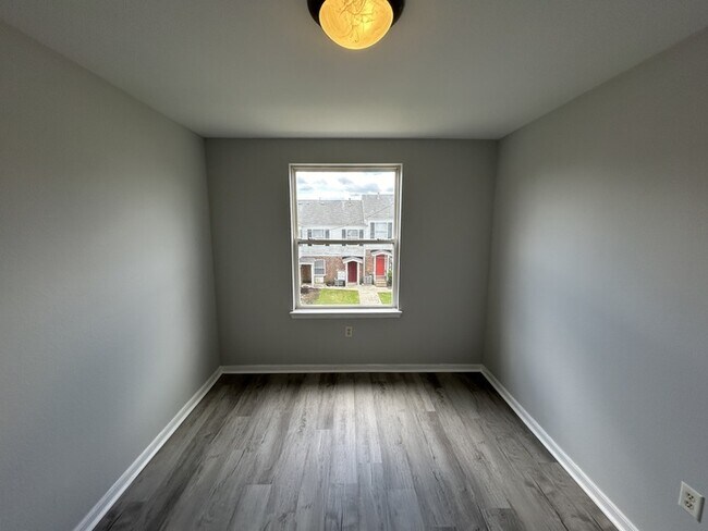 Foto del edificio - 3518 E Richmond Rd