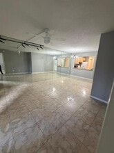 Building Photo - 20825 NE 8th Ct
