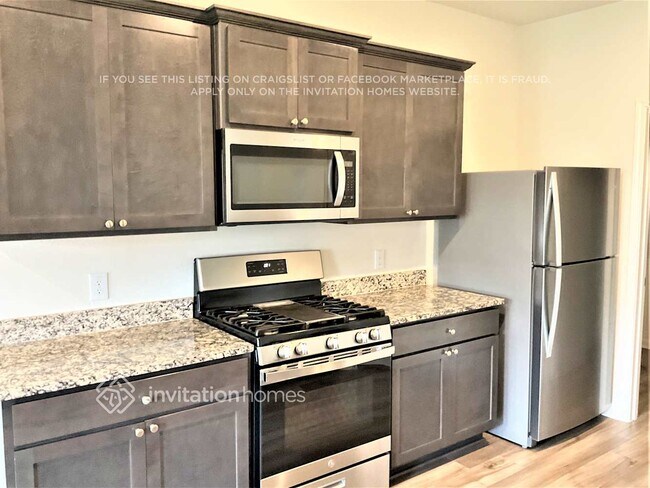 Foto del edificio - 3041 Chico Dr
