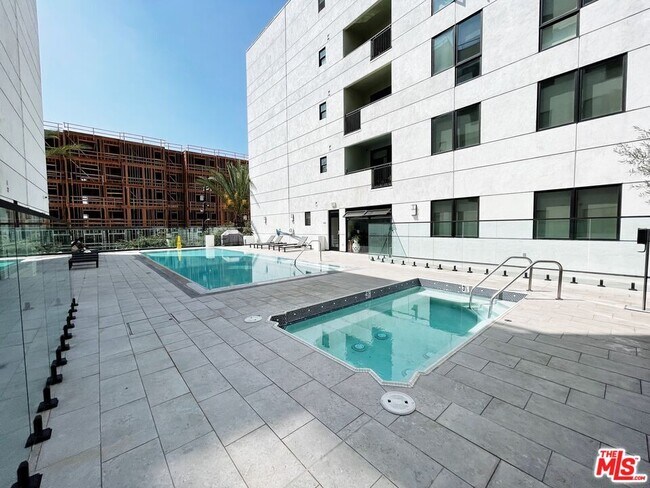 Foto del edificio - 1234 Wilshire Blvd